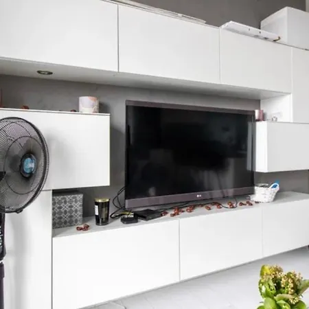 Super Apartment *